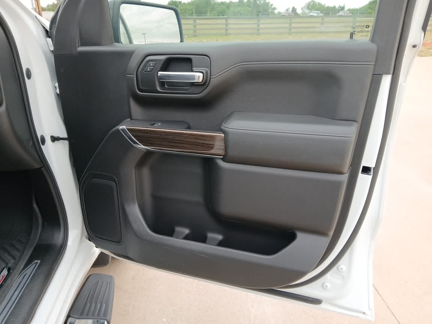 2021 Chevrolet Silverado 1500 4WD Crew Cab Short Bed RST