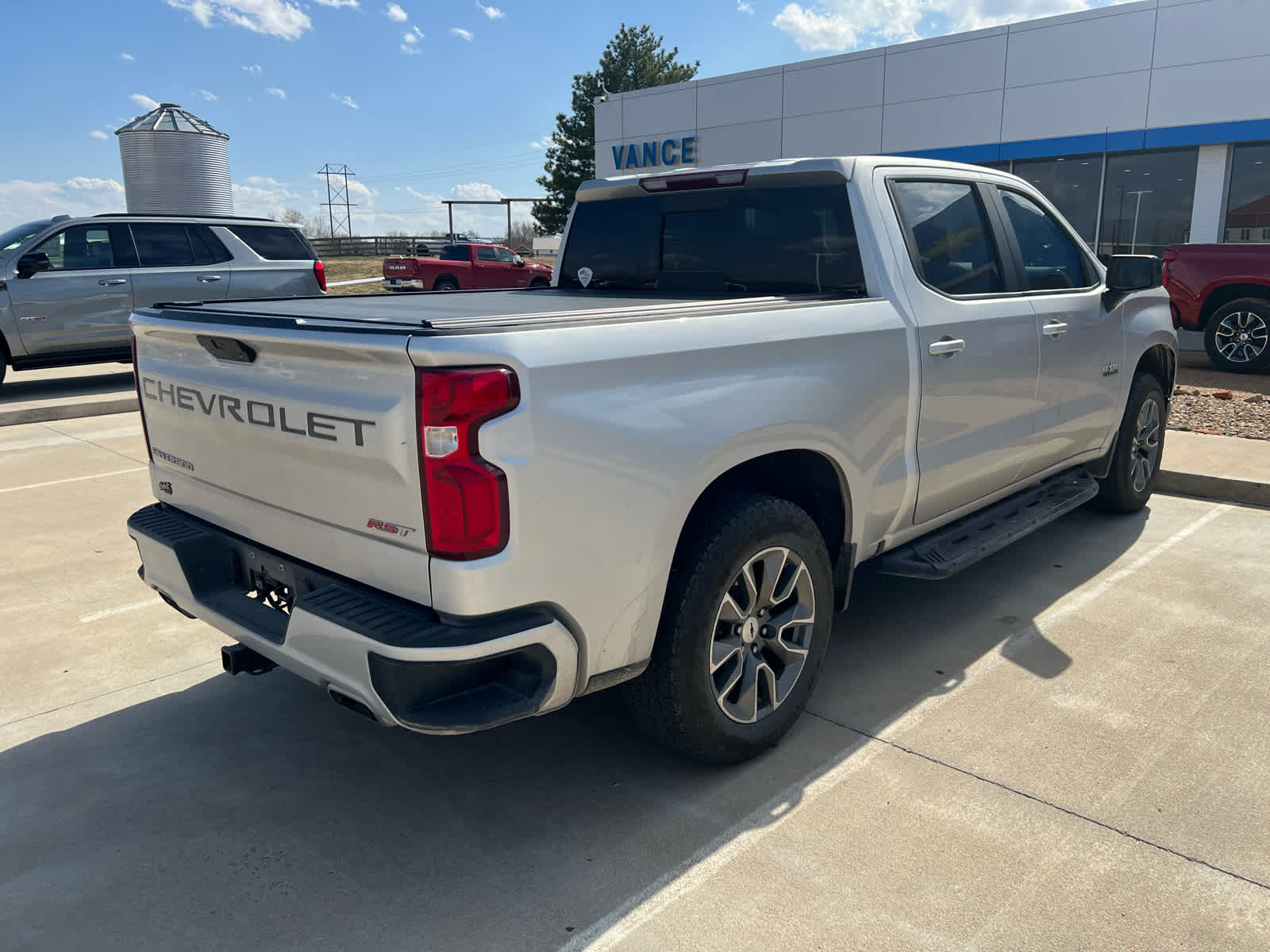 2020 Chevrolet Silverado 1500 4WD Crew Cab Short Bed RST
