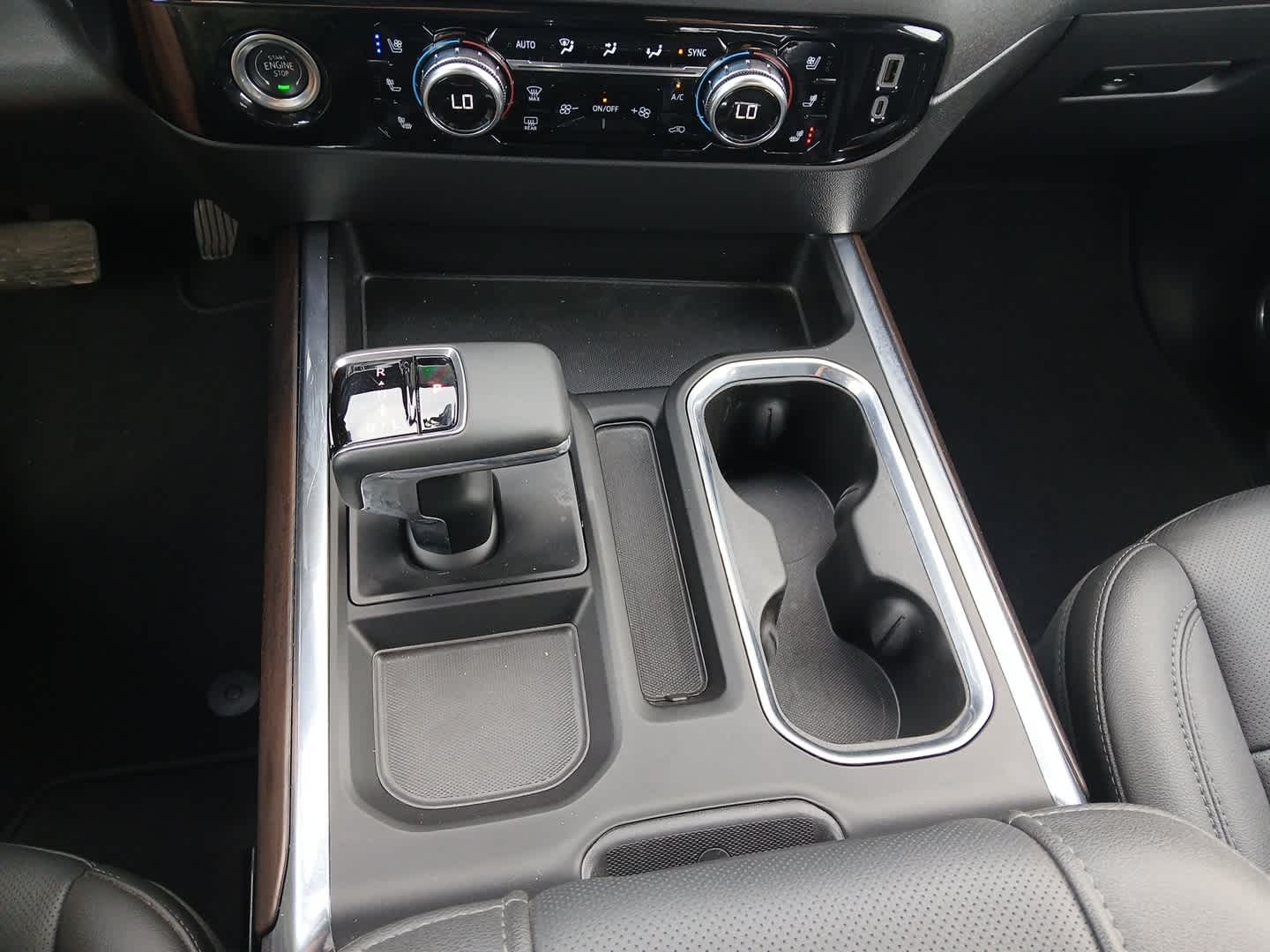 2024 GMC Sierra 1500 4WD Crew Cab Short Box SLT