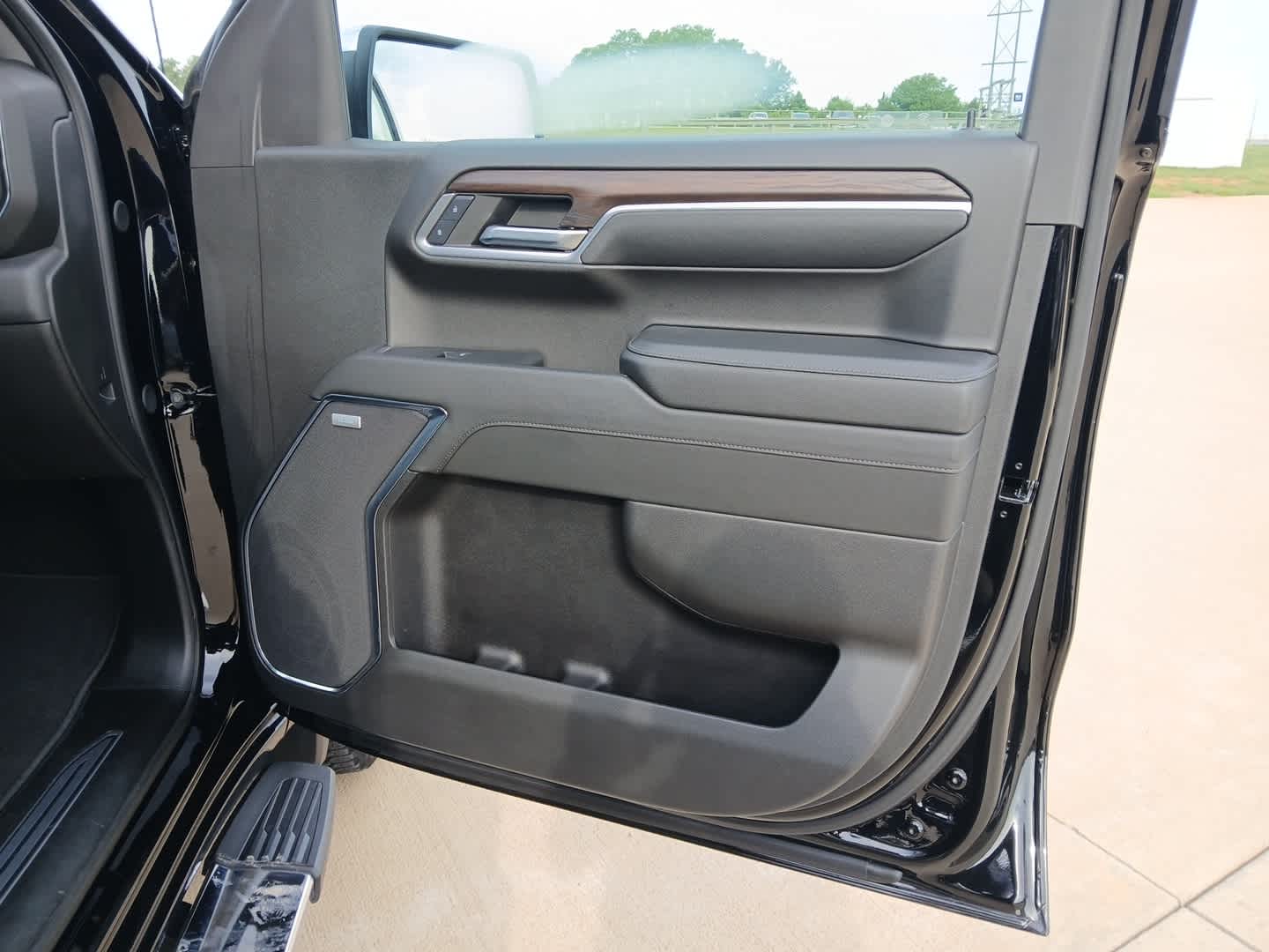 2024 GMC Sierra 1500 4WD Crew Cab Short Box SLT