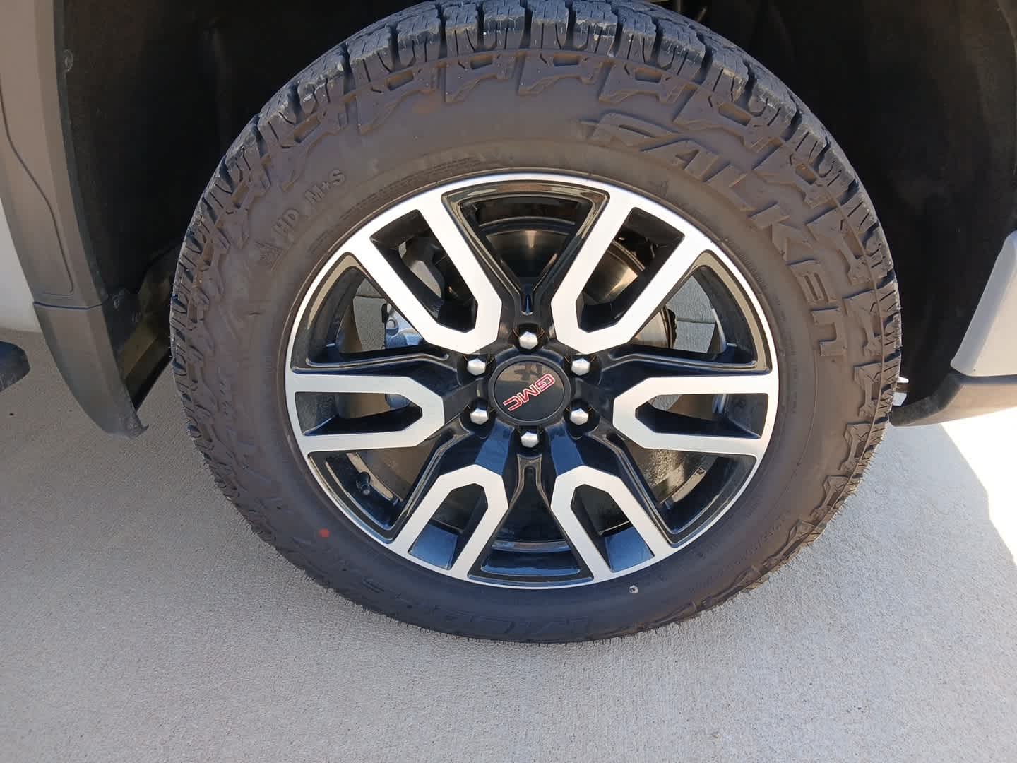 2025 GMC Sierra 1500 4WD Crew Cab Short Box AT4