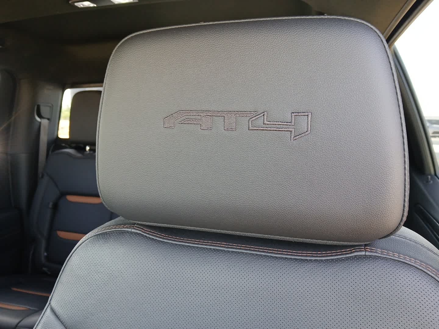 2025 GMC Sierra 1500 4WD Crew Cab Short Box AT4