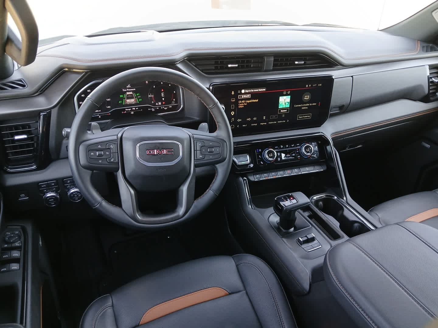 2025 GMC Sierra 1500 4WD Crew Cab Short Box AT4