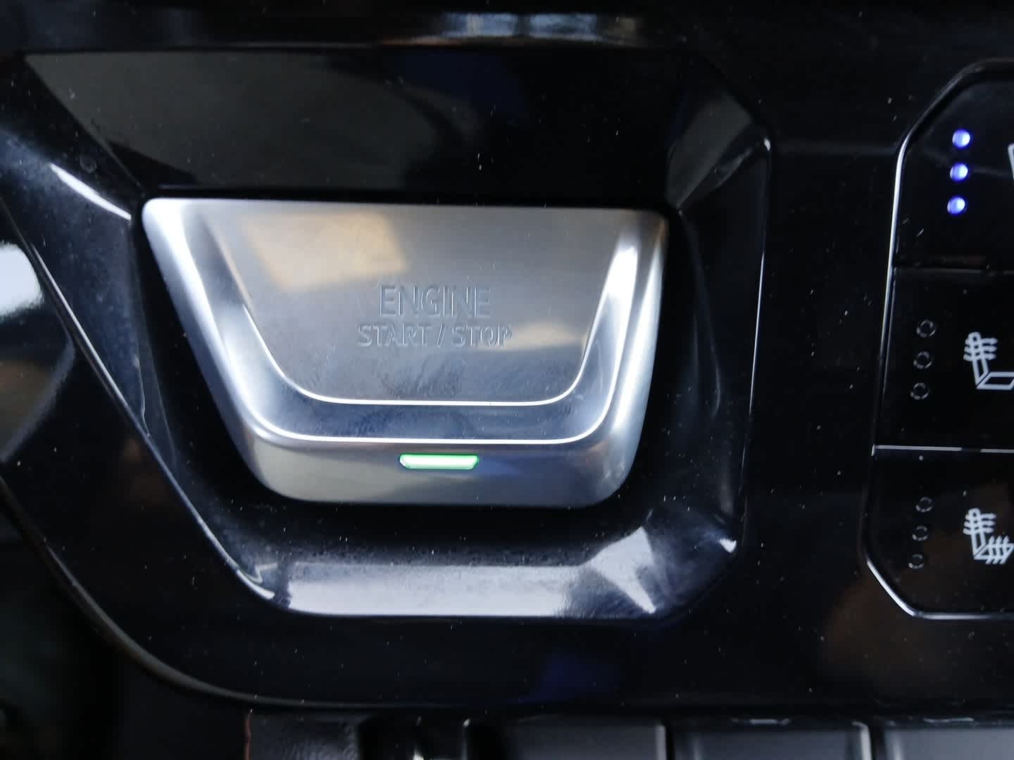 2025 GMC Sierra 1500 4WD Crew Cab Short Box AT4