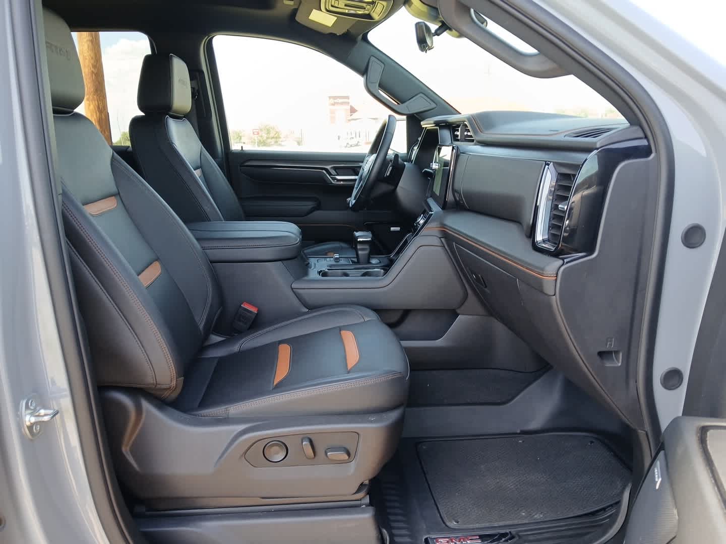 2025 GMC Sierra 1500 4WD Crew Cab Short Box AT4