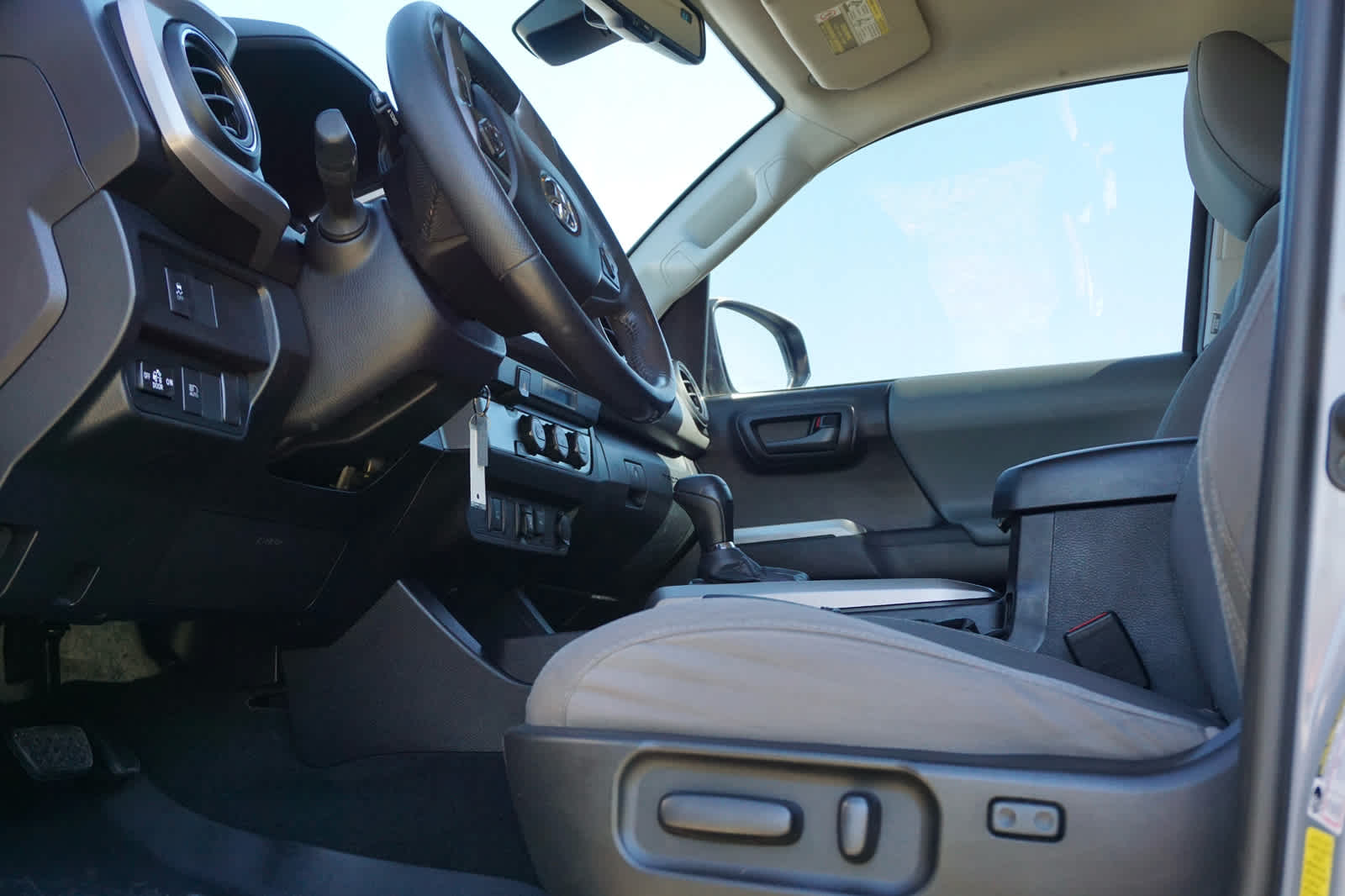 2021 Toyota Tacoma 2WD SR5
