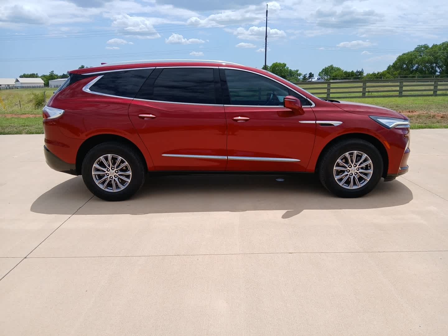 2023 Buick Enclave Essence FWD