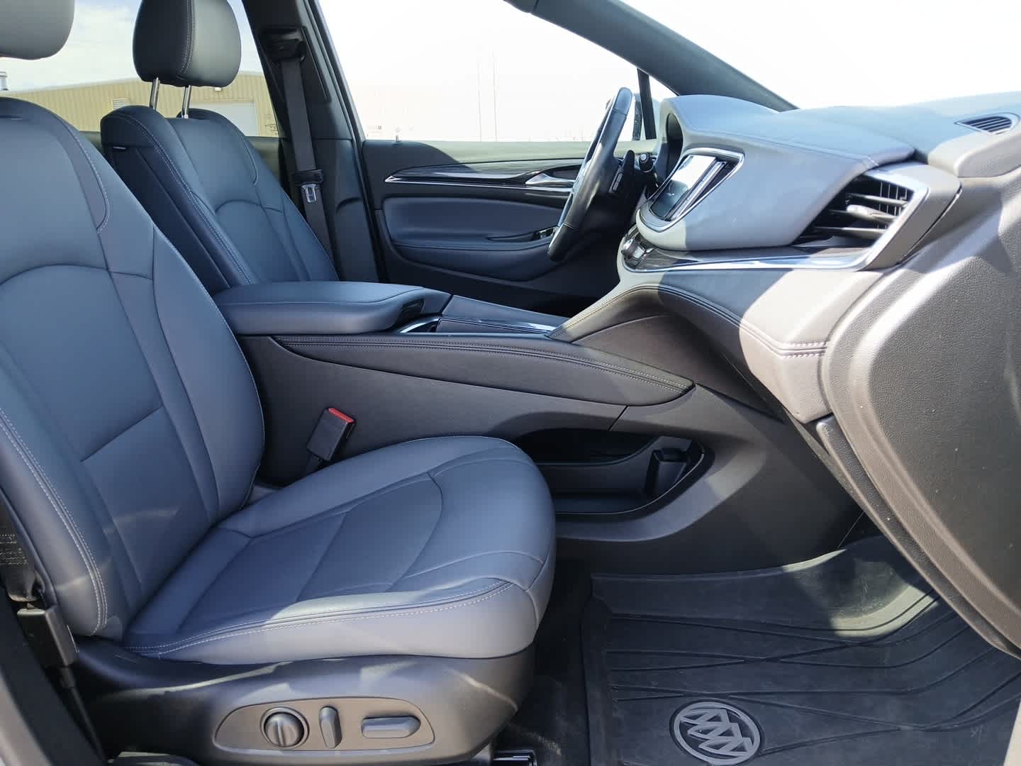 2023 Buick Enclave Essence AWD