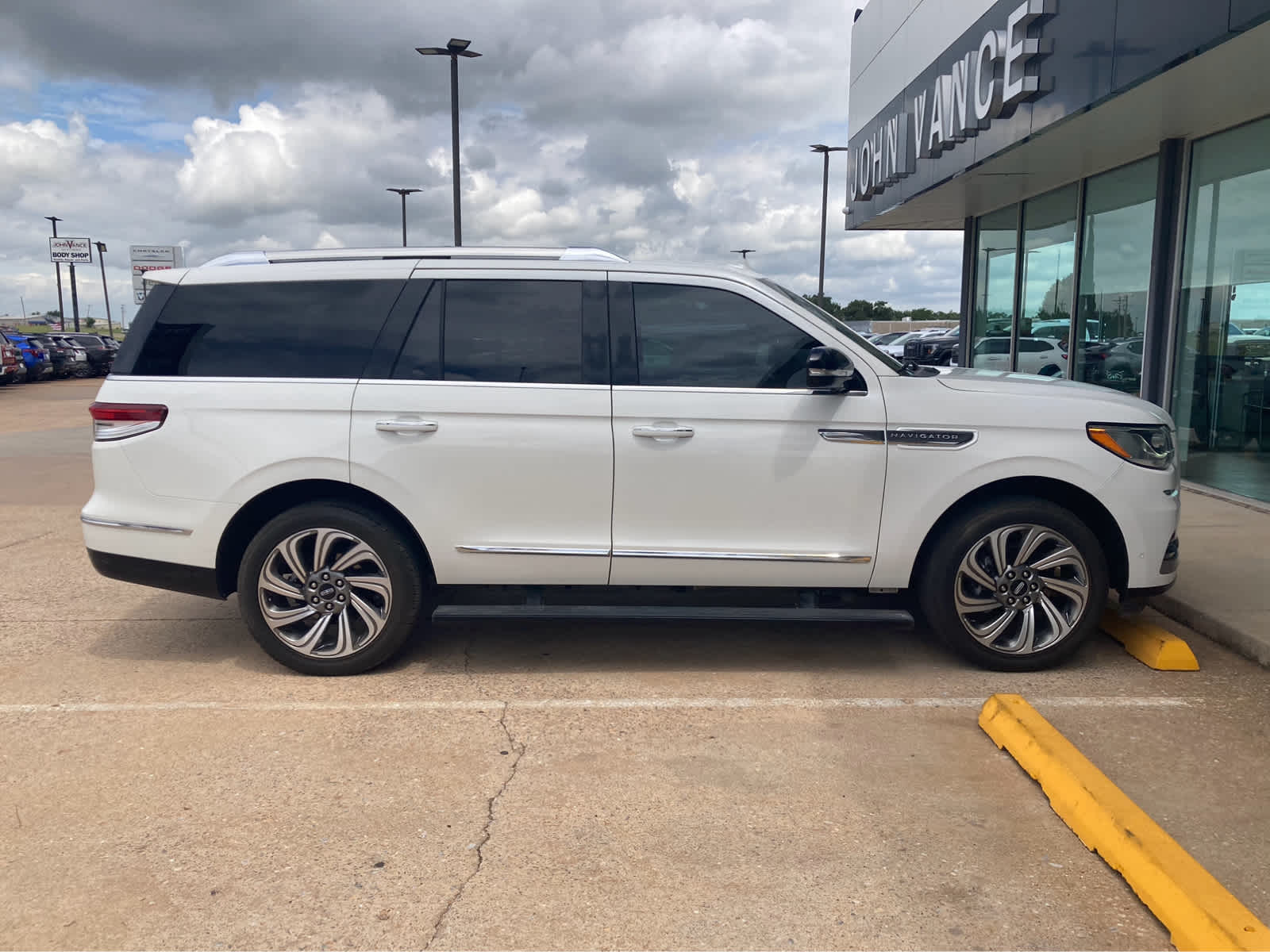 2024 Lincoln Navigator Reserve