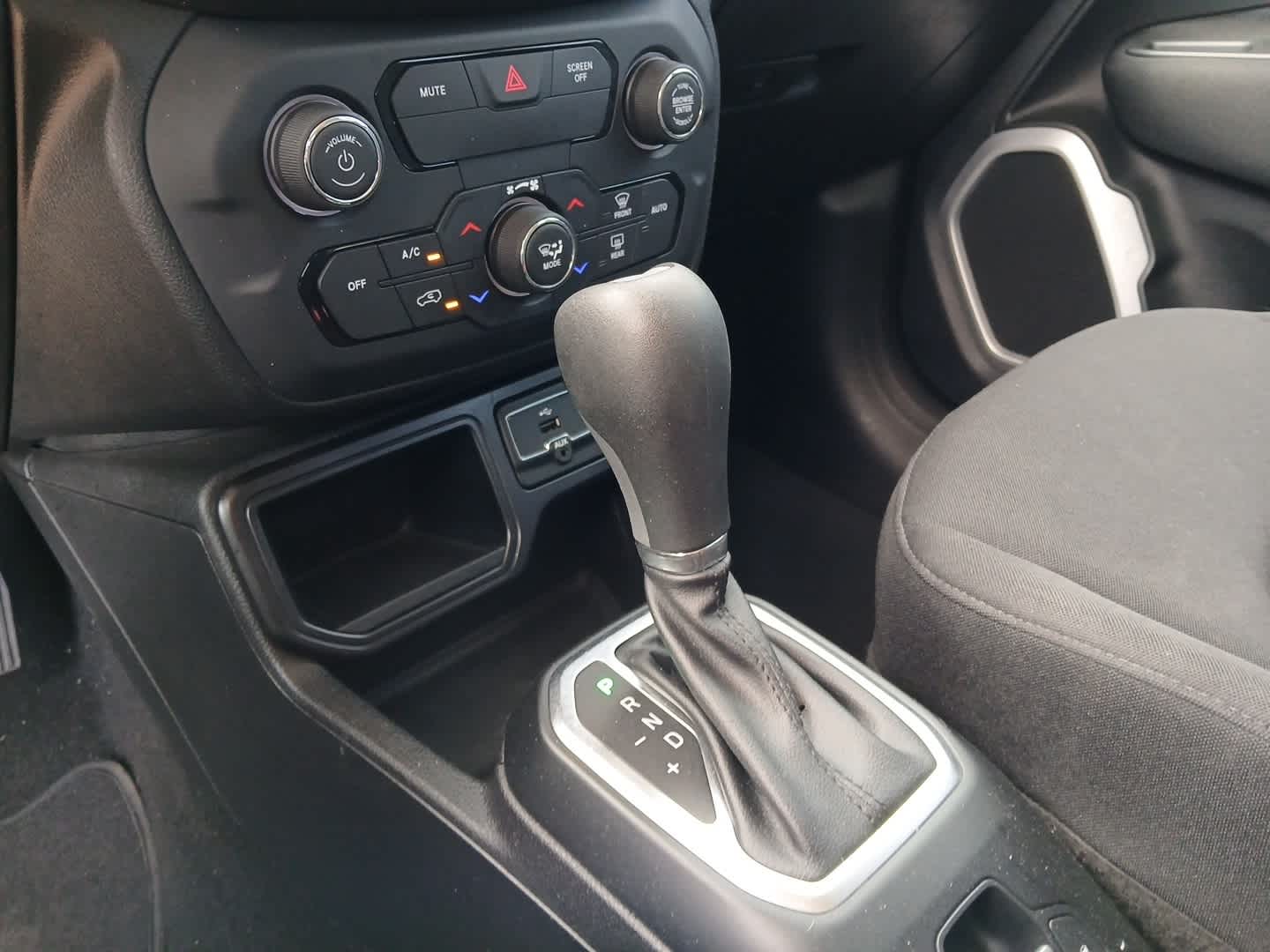 2018 Jeep Renegade Latitude FWD