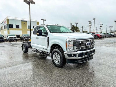 2025 Ford Super Duty F-350 SRW XL