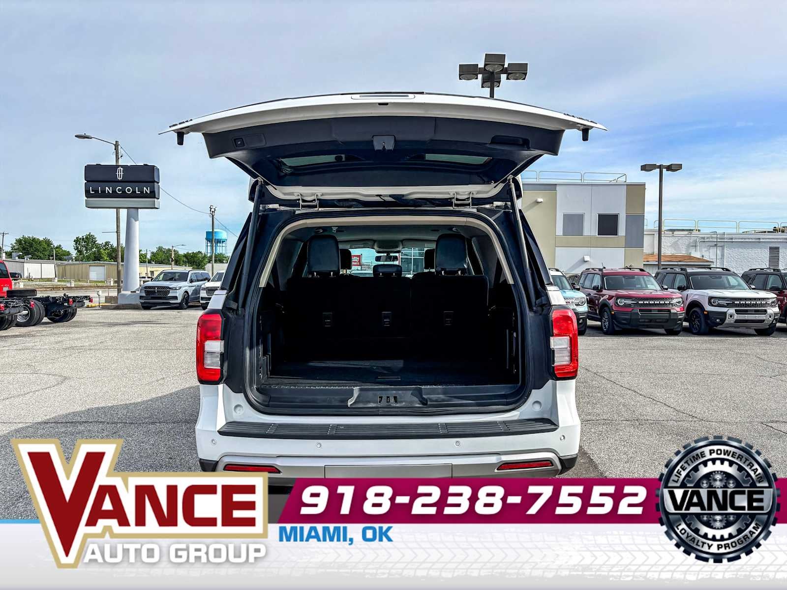 2023 Ford Expedition Max XLT