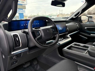 2025 Ford Expedition Platinum