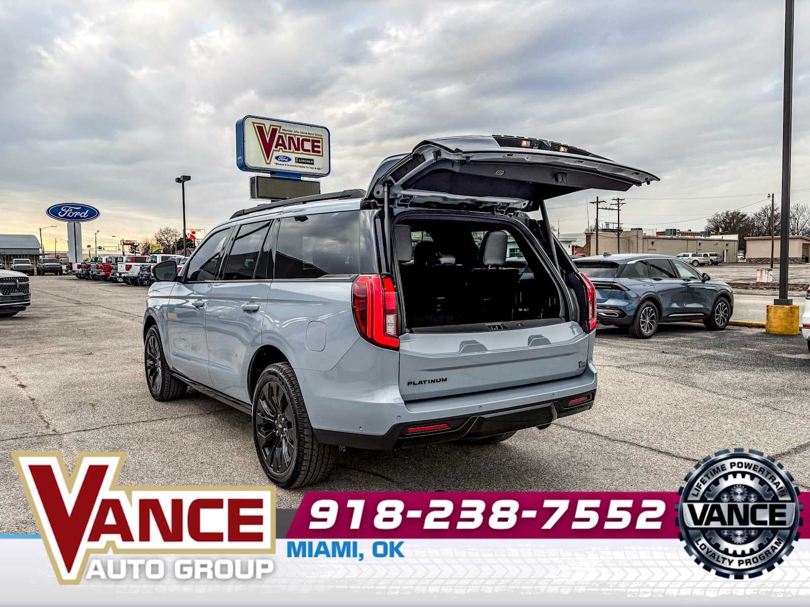 2025 Ford Expedition Platinum