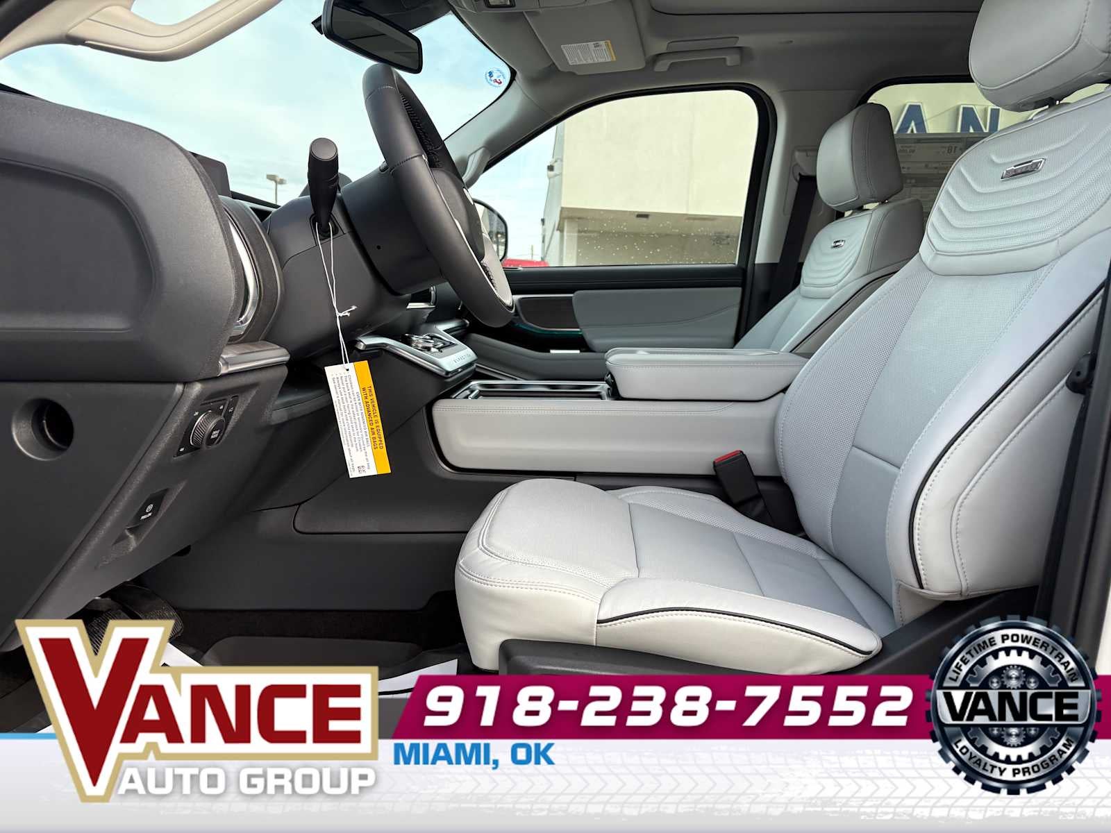 2025 Ford Expedition Platinum