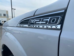 2014 Ford Super Duty F-250 SRW 4WD Crew Cab 156&quot; Lariat