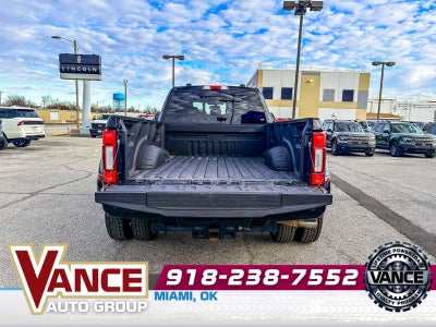 2022 Ford Super Duty F-350 DRW Platinum