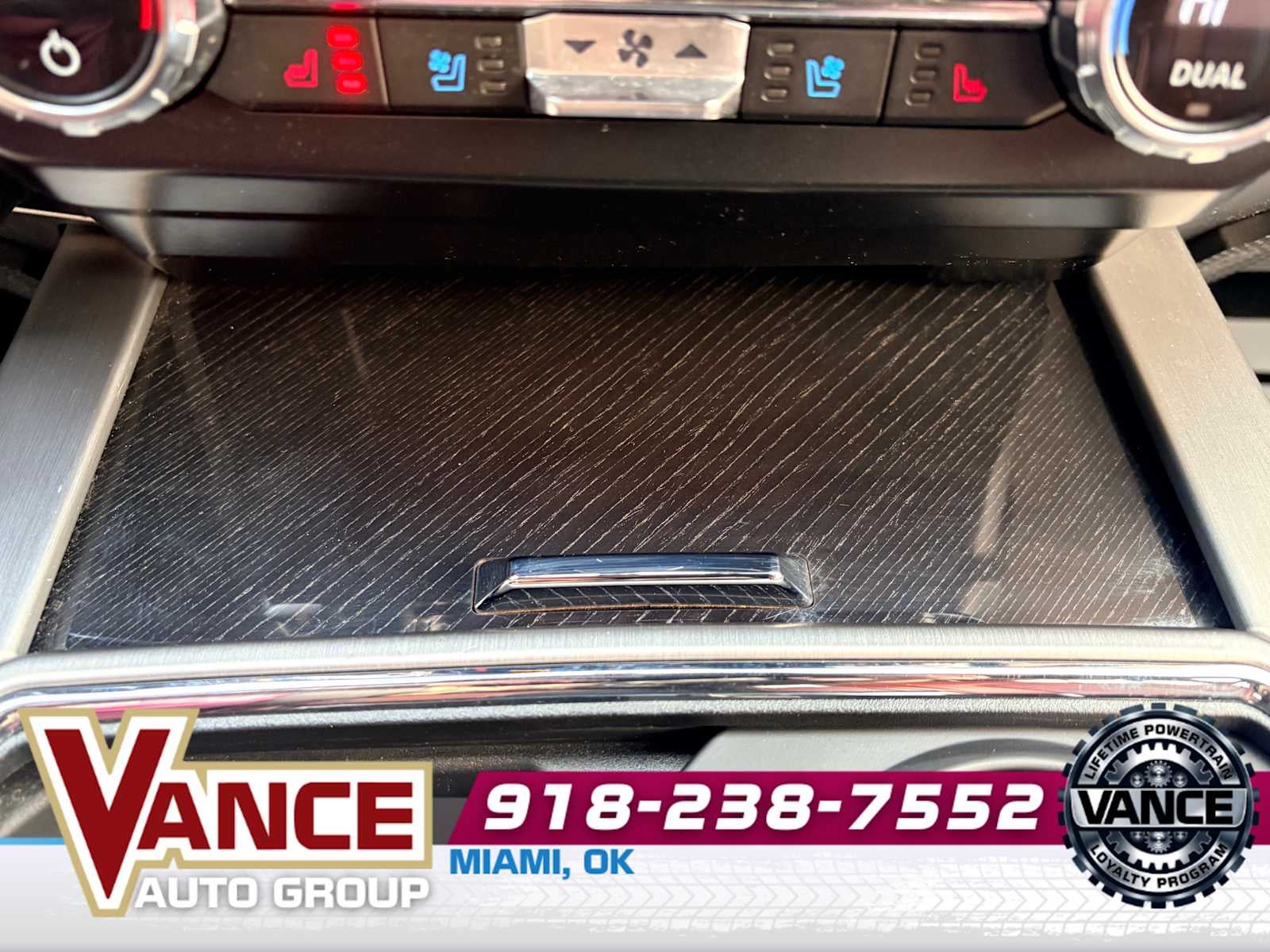 2022 Ford Super Duty F-350 DRW Platinum