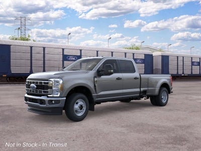 2026 Ford Super Duty F-350 DRW Pickup XLT