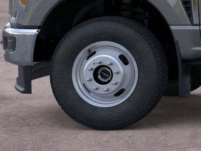 2026 Ford Super Duty F-350 DRW Pickup XLT