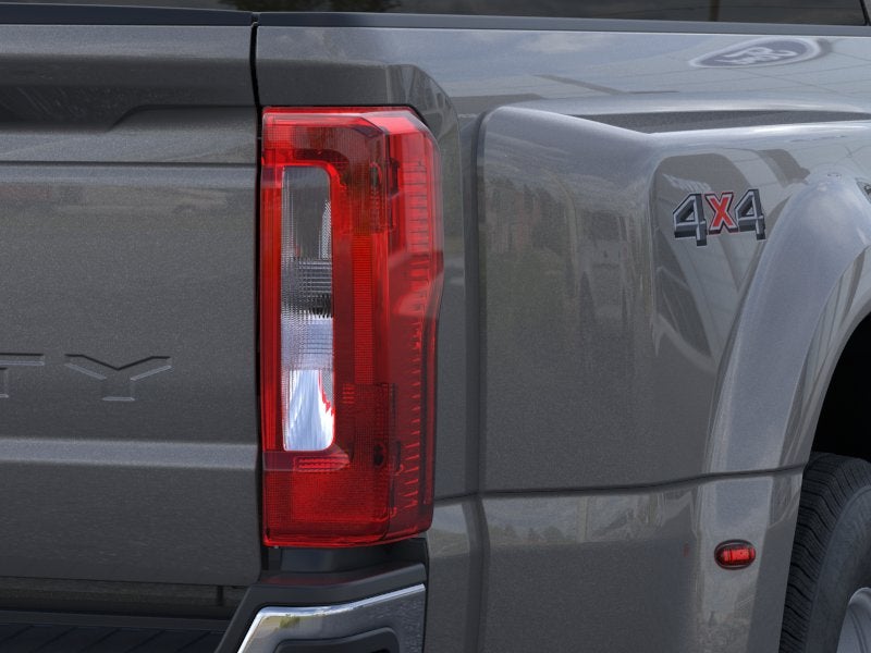 2026 Ford Super Duty F-350 DRW Pickup XLT
