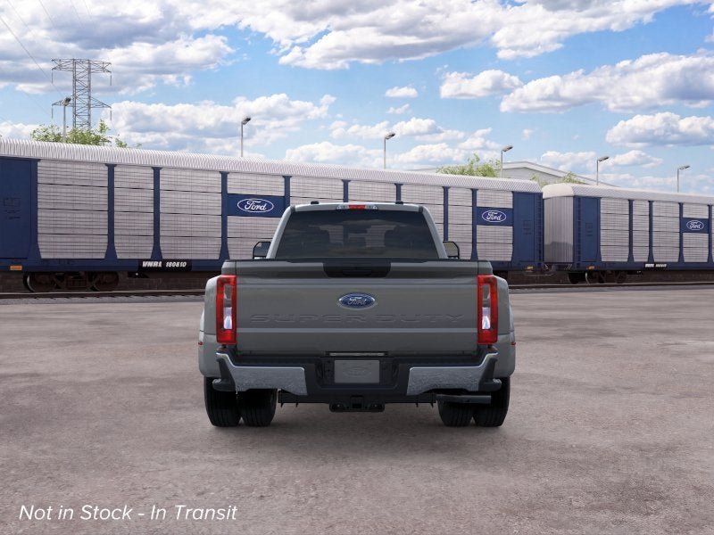 2026 Ford Super Duty F-350 DRW Pickup XLT