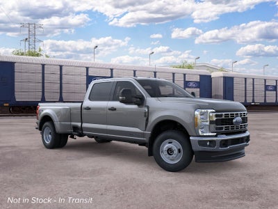 2026 Ford Super Duty F-350 DRW Pickup XLT