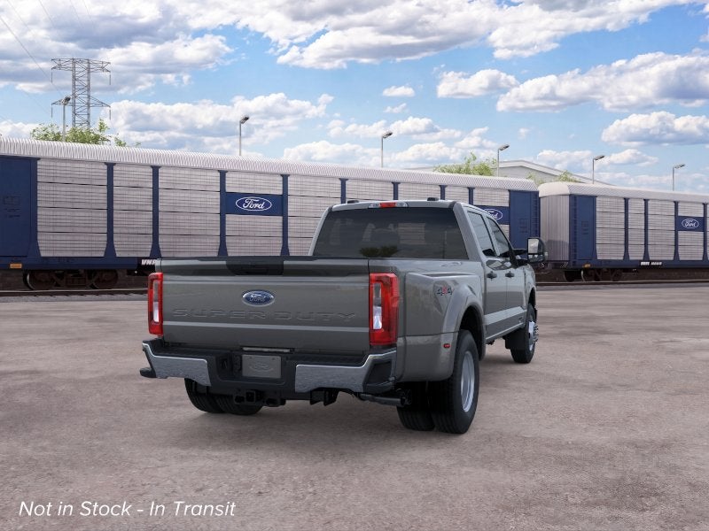 2026 Ford Super Duty F-350 DRW Pickup XLT