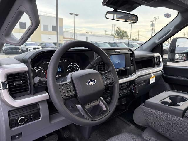 2026 Ford Super Duty F-350 SRW Pickup XL