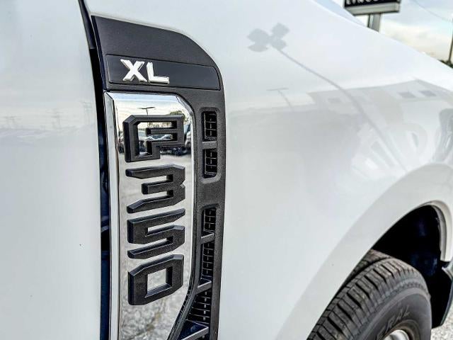 2026 Ford Super Duty F-350 SRW Pickup XL