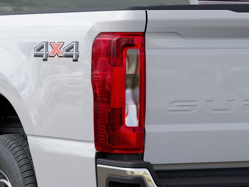 2027 Ford Super Duty F-350 SRW Pickup XL