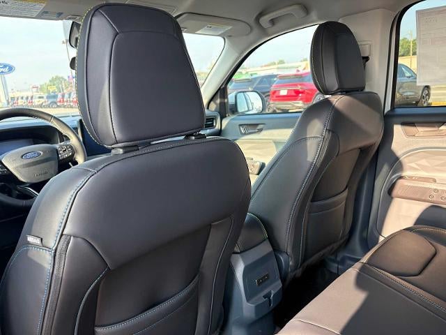 2025 Ford Maverick Lobo Standard