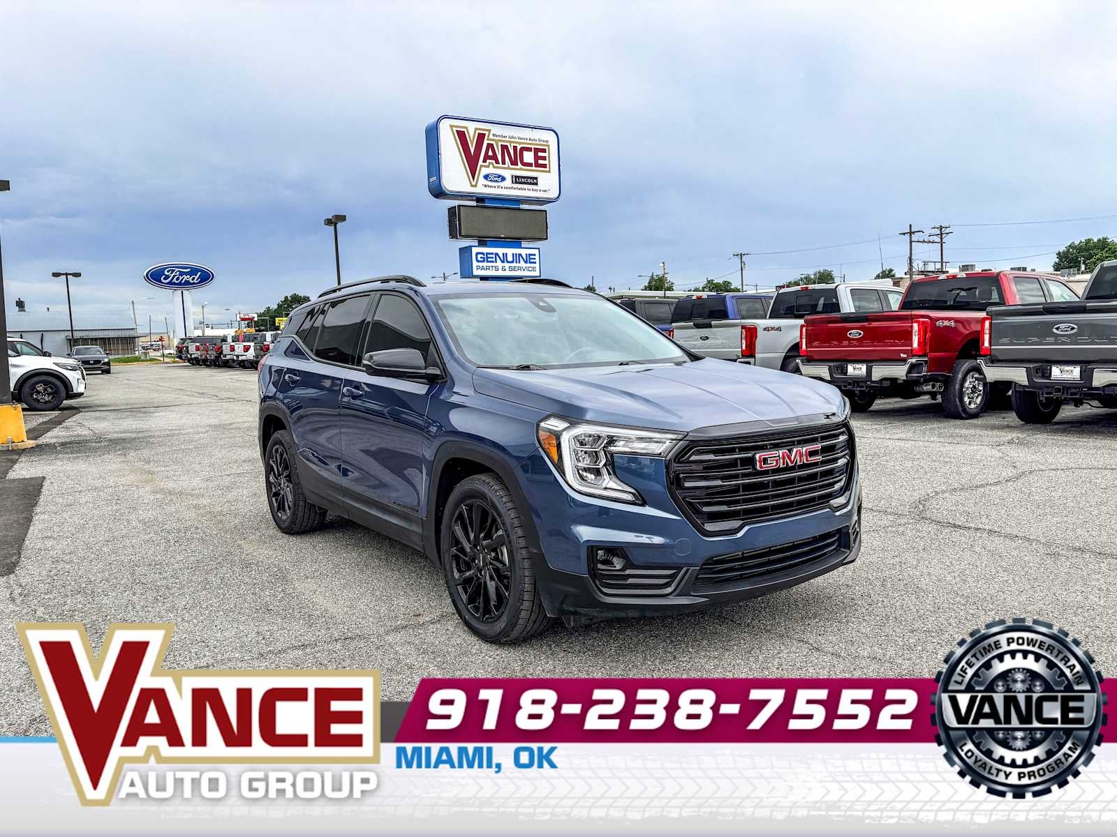 2024 GMC Terrain SLT FWD's photo