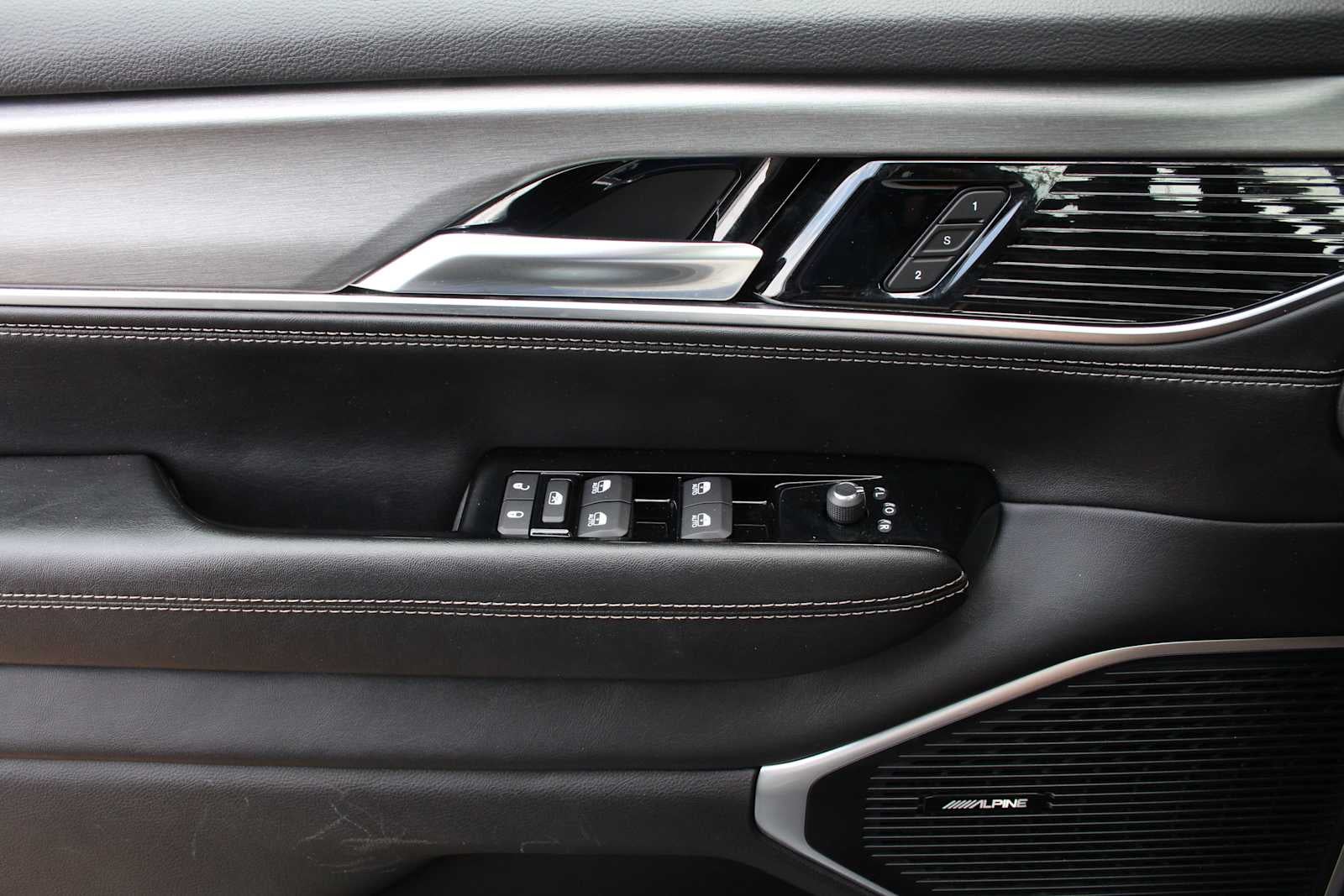 2023 Jeep Wagoneer Series II Carbide