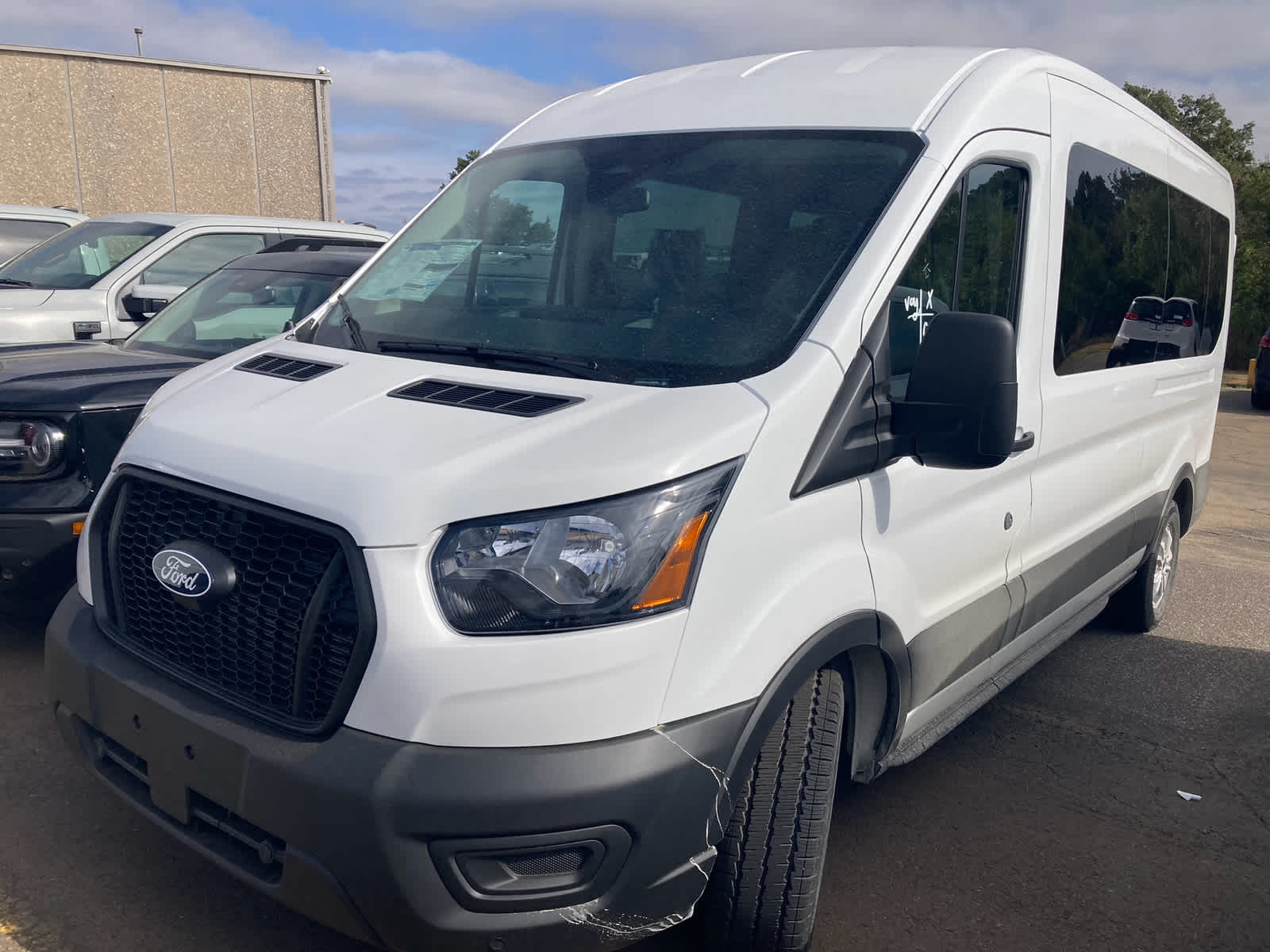 2027 Ford Transit Passenger Wagon XL
