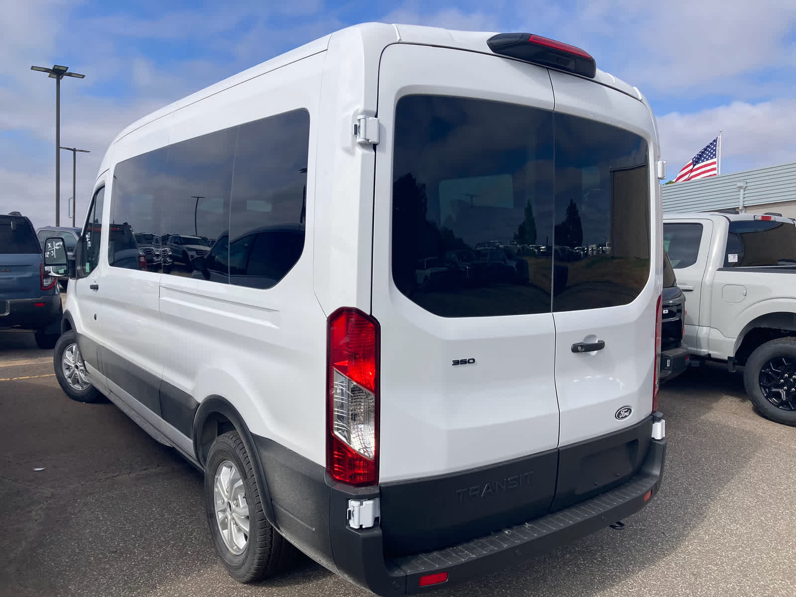 2027 Ford Transit Passenger Wagon XL