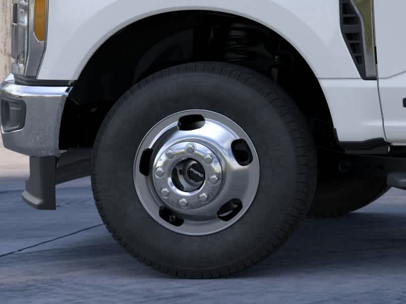 2026 Ford Super Duty F-350 DRW Chassis Cab XL