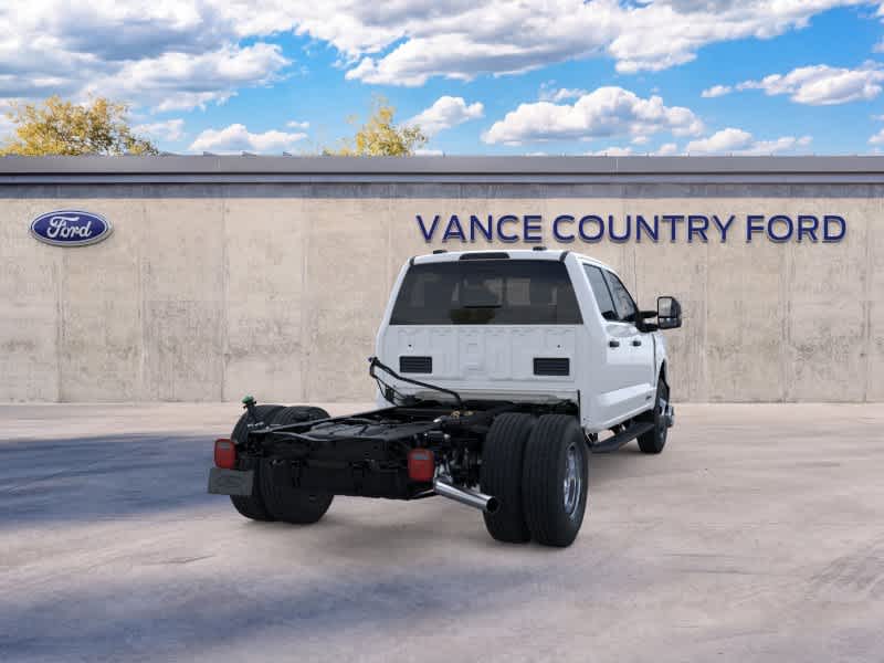 2026 Ford Super Duty F-350 DRW Chassis Cab XL