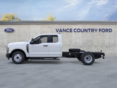 2026 Ford Super Duty F-350 DRW Chassis Cab XL