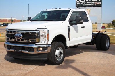 2026 Ford Super Duty F-350 DRW Chassis Cab XL