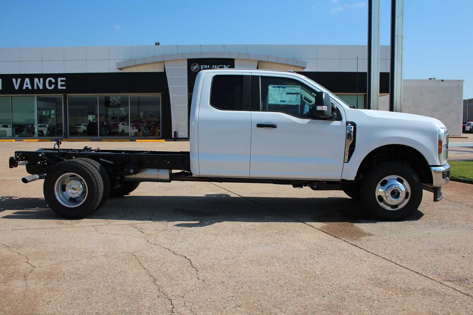 2026 Ford Super Duty F-350 DRW XL