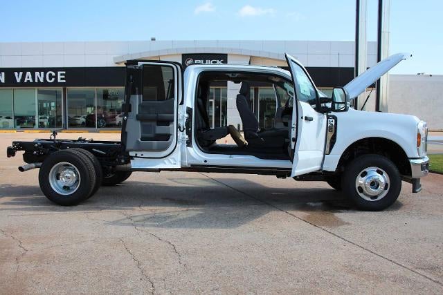 2026 Ford Super Duty F-350 DRW XL