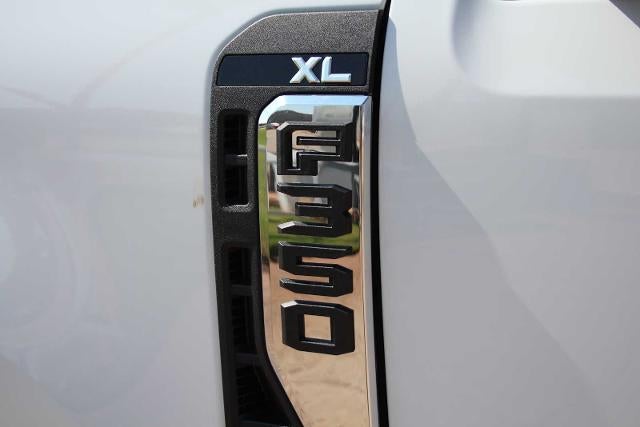 2026 Ford Super Duty F-350 DRW XL