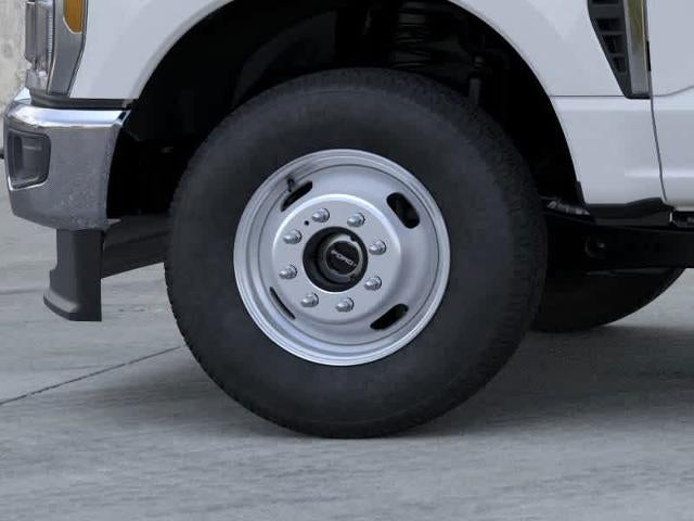 2025 Ford Super Duty F-350 DRW F-350® XL