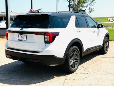 2025 Ford Explorer ST-Line