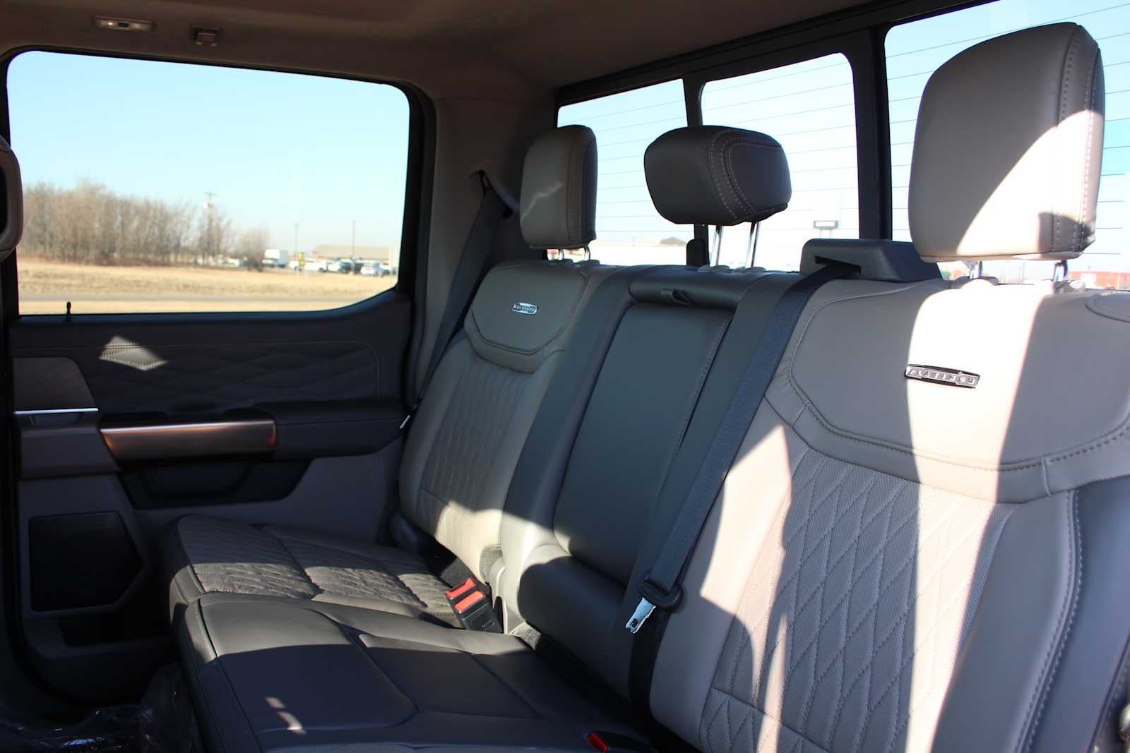 2026 Ford Super Duty F-250 SRW Platinum