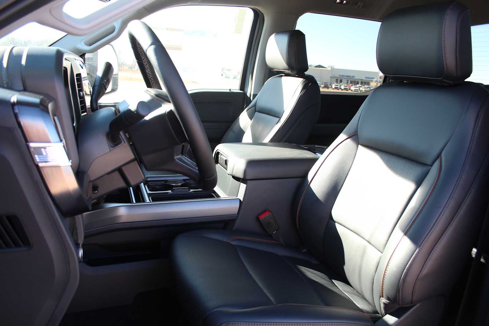 2026 Ford Super Duty F-350 SRW LARIAT