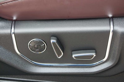 2017 Ford Super Duty F-350 SRW Pickup Platinum