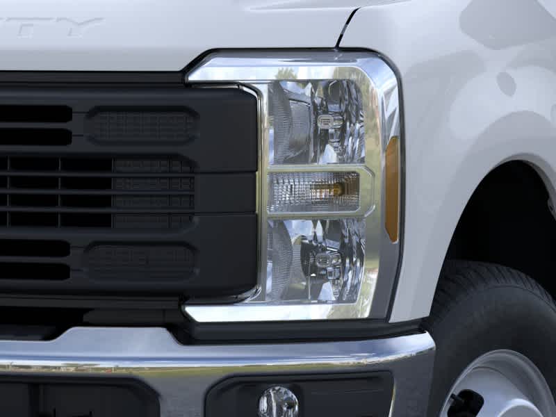 2026 Ford Super Duty F-350 DRW Pickup XL