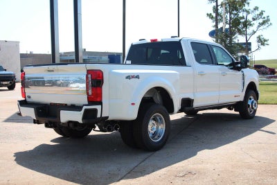 2026 Ford Super Duty F-350 DRW Pickup Platinum